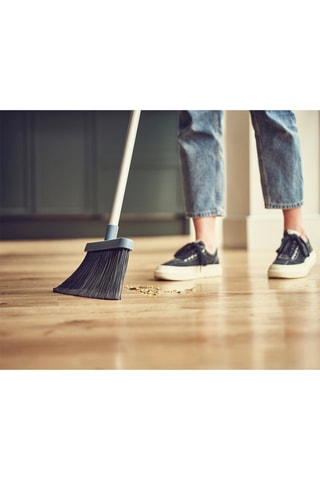 Muurbezem met stofbescherming CleanStore