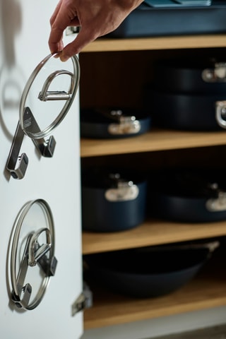 2 supports pour couvercles en acier inoxydable Space - 2,4 x 18,9 x 10,8 cm