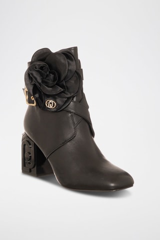 Bottines en cuir de taureau Sara - Noir