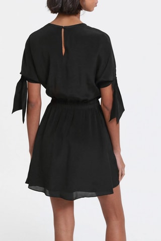Robe patineuse en soie - Noir