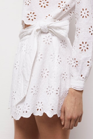 Jupe droite en broderie anglaise - Blanc
