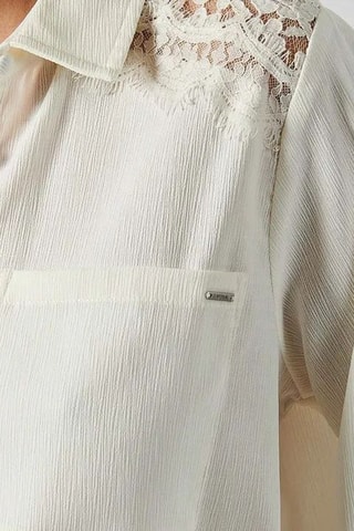 Camisa Cheri - Esbranquiçado