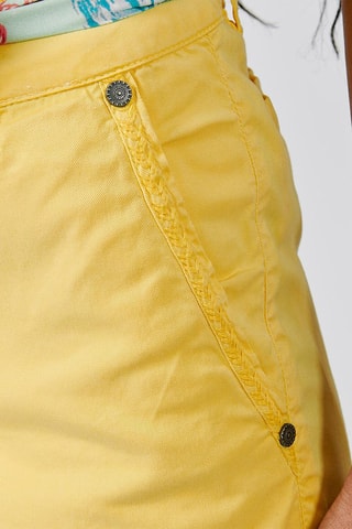 Calções Como - Amarelo