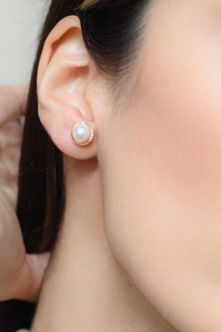 Oorbellen Barcelona Geelgoud en Cultivéparels