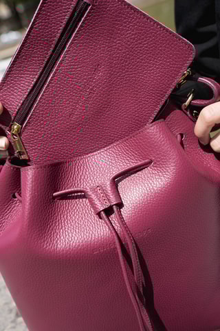 Leren Buideltas Jila Graine - Bordeauxrood