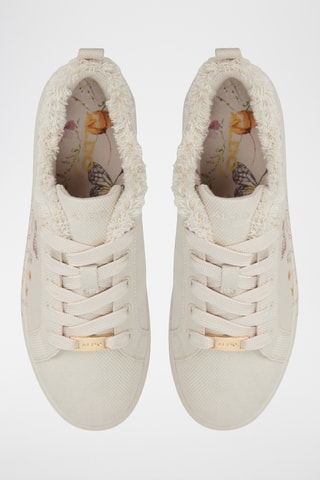 Baskets Wildflowers - Ecru