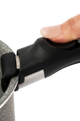 3 panelas e 1 cabo amovível - 16/18/20 cm