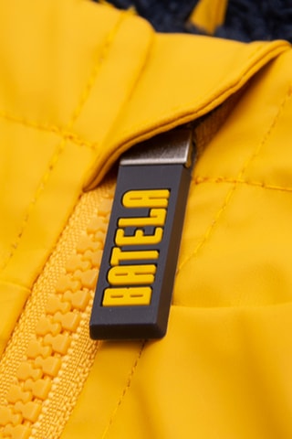 Impermeável com capuz - Amarelo