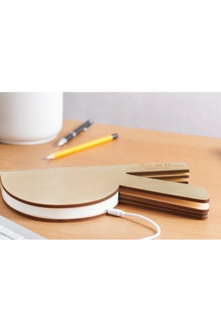 Candeeiro de mesa R-Space em madeira de ácer Natural e branco