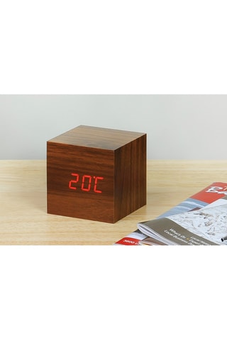 Despertador Cube Click Clock Natural e vermelho
