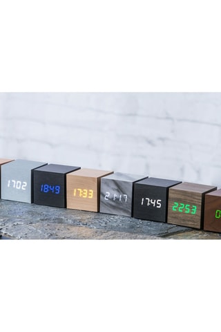 Despertador Cube Click Clock Natural e verde