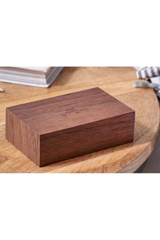 Despertador em nogueira Cube Click Clock Natural e verde