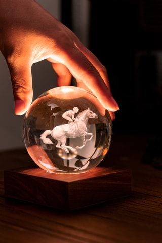 Bola luminosa Amber Crystal Horse Racing - Transparente