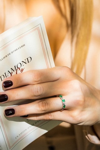 ##Bague Abaya - Or blanc, diamants et émeraudes