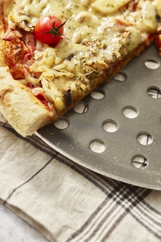 Tourtière perforée 32 cm