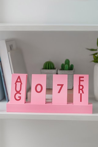 Verticale Houten Dagkalender - Roze