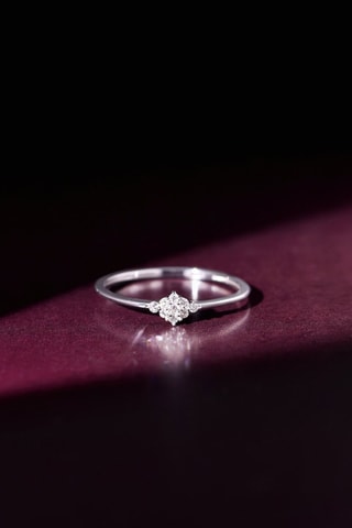 Trouwring Alma Witgoud en Diamanten