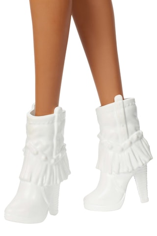 Boneca Fashionista Far West com vestido brilhante e chapéu de cowboy Barbie - A partir dos 36 meses
