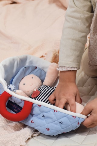 Poupon avec couffin matelassé et bibéron Mathis - Dès la naissance