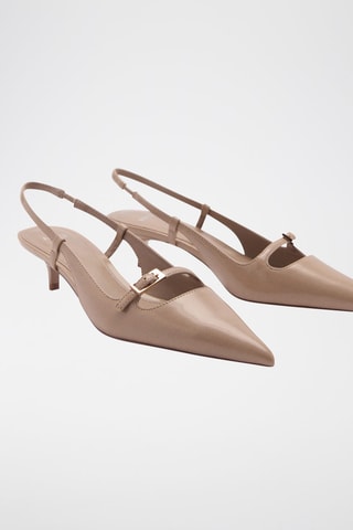 Chaussures talon ouvertes à l'arrière boucles - Marron clair