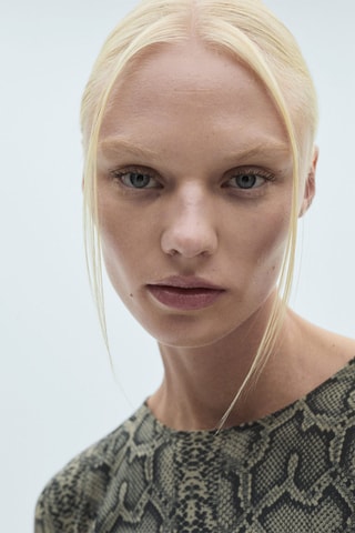 Robe maille filet en imprimé serpent - Gris