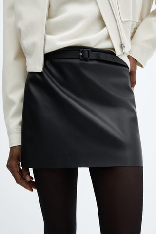 Minijupe similicuir ceinture - Noir