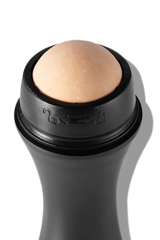 Rolo vulcânico matificante anti-sebo - Preto