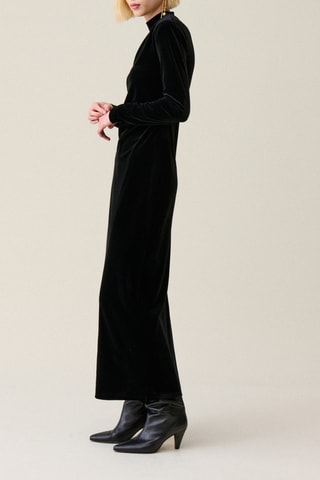 Vestido direito em veludo - Preto