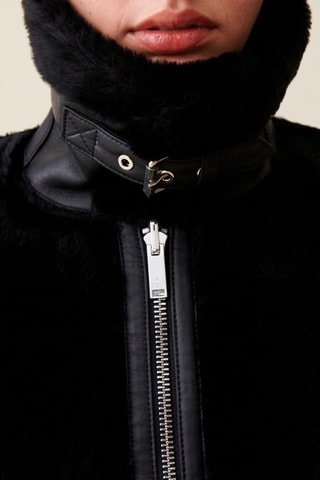 Casaco em em couro de cordeiro - Preto