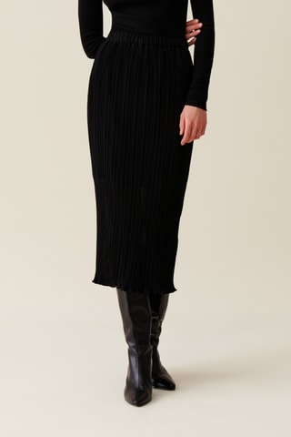 Saia plissada de cintura alta - Preto