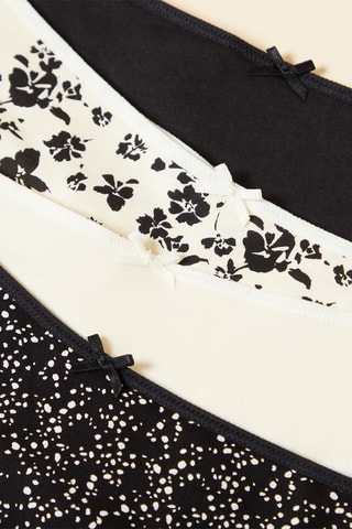 4 strings - Preto e branco