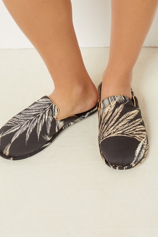 Pantufas Tropic Memories Preto - Etam