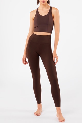 Crop top Stronger Castanho