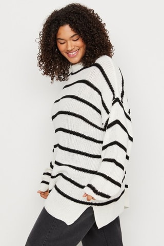 Camisola Plus Size - Cru e preto