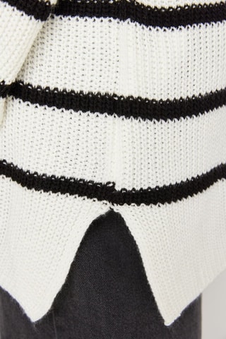 Camisola Plus Size - Cru e preto