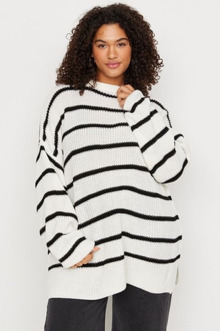 Camisola Plus Size - Cru e preto