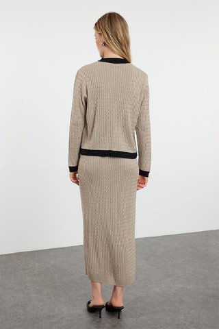 Casaco de malha e saia comprida - Bege e preto