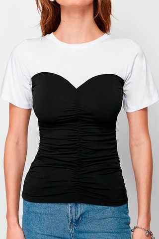 Top - Preto e branco