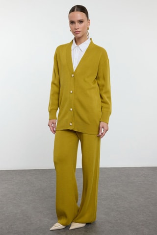 Cardigã e calças - Verde-azeitona