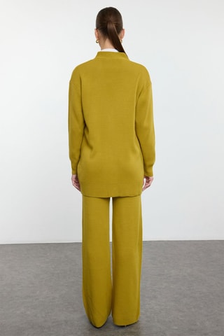 Cardigã e calças - Verde-azeitona