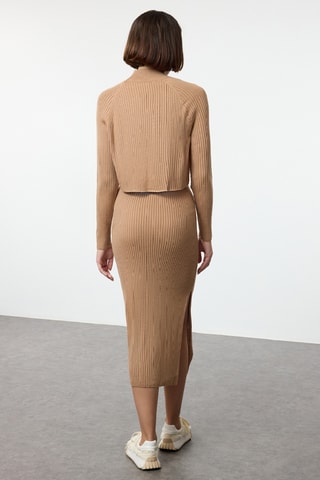 Crop top e saia direita - Camel