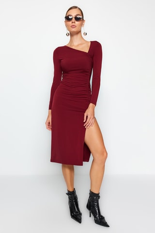 Vestido justo - Bordô