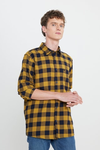 Sobrecamisa regular - Amarelo