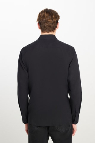 Camisa regular - Preto