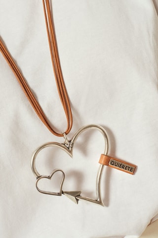 Colar Ambar - Banhado a prata e couro