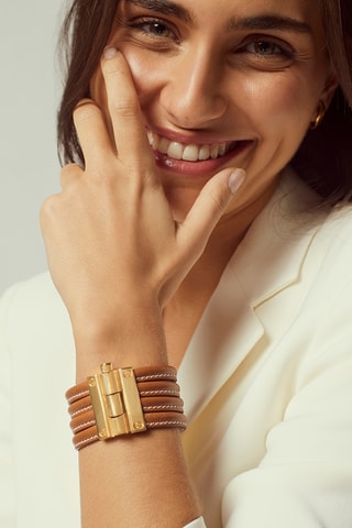 Pulseira aberta Laurel - Banhado a ouro amarelo e couro