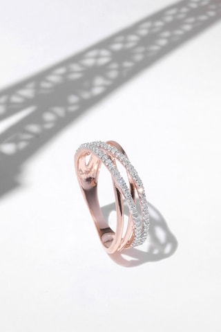 Anel 
Ouro rosa e diamantes