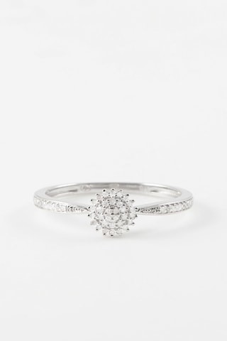 Anel 
Ouro branco e diamantes