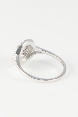 Anel Marika 
Ouro branco e diamantes