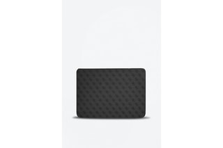 Housse Guess 4G Triangle - Écrans 13 et 14 pouces